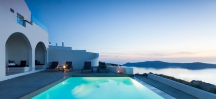 5 Hoteles de Santorini con piscina en la habitación