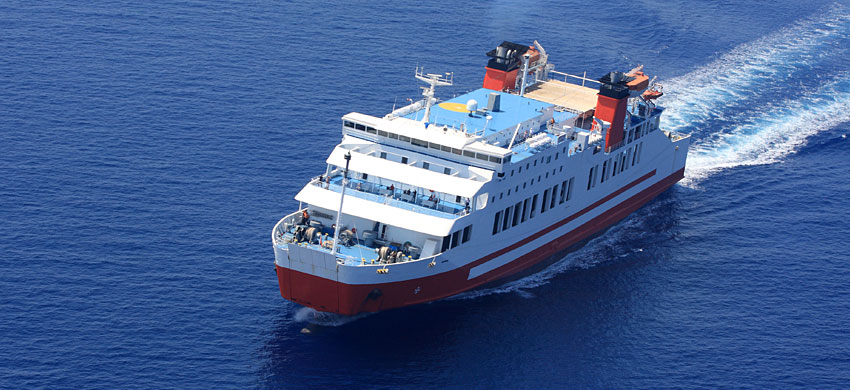 Come arrivare a Naxos: voli, aliscafi e traghetti
